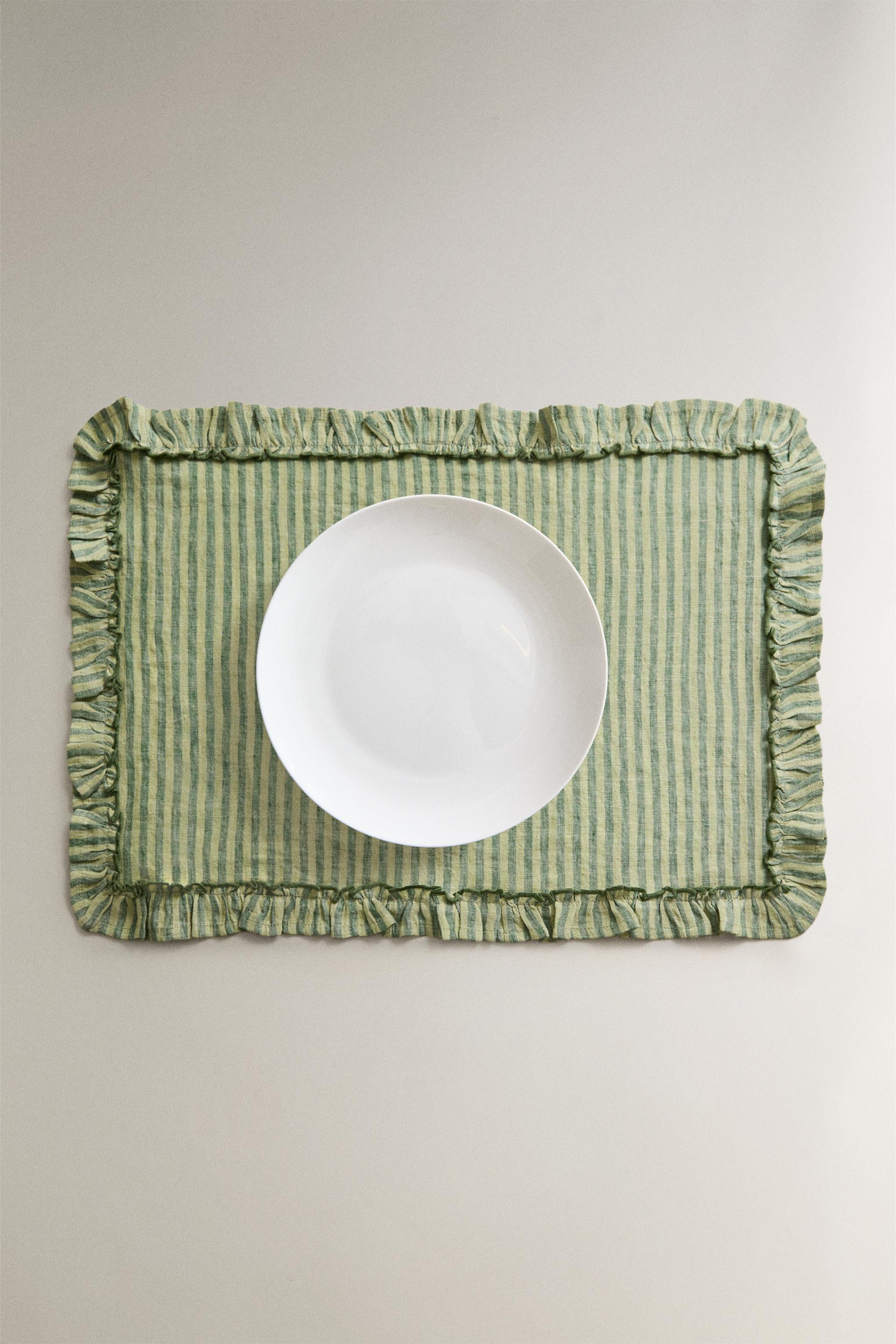LINEN PLACEMAT WITH RUFFLES